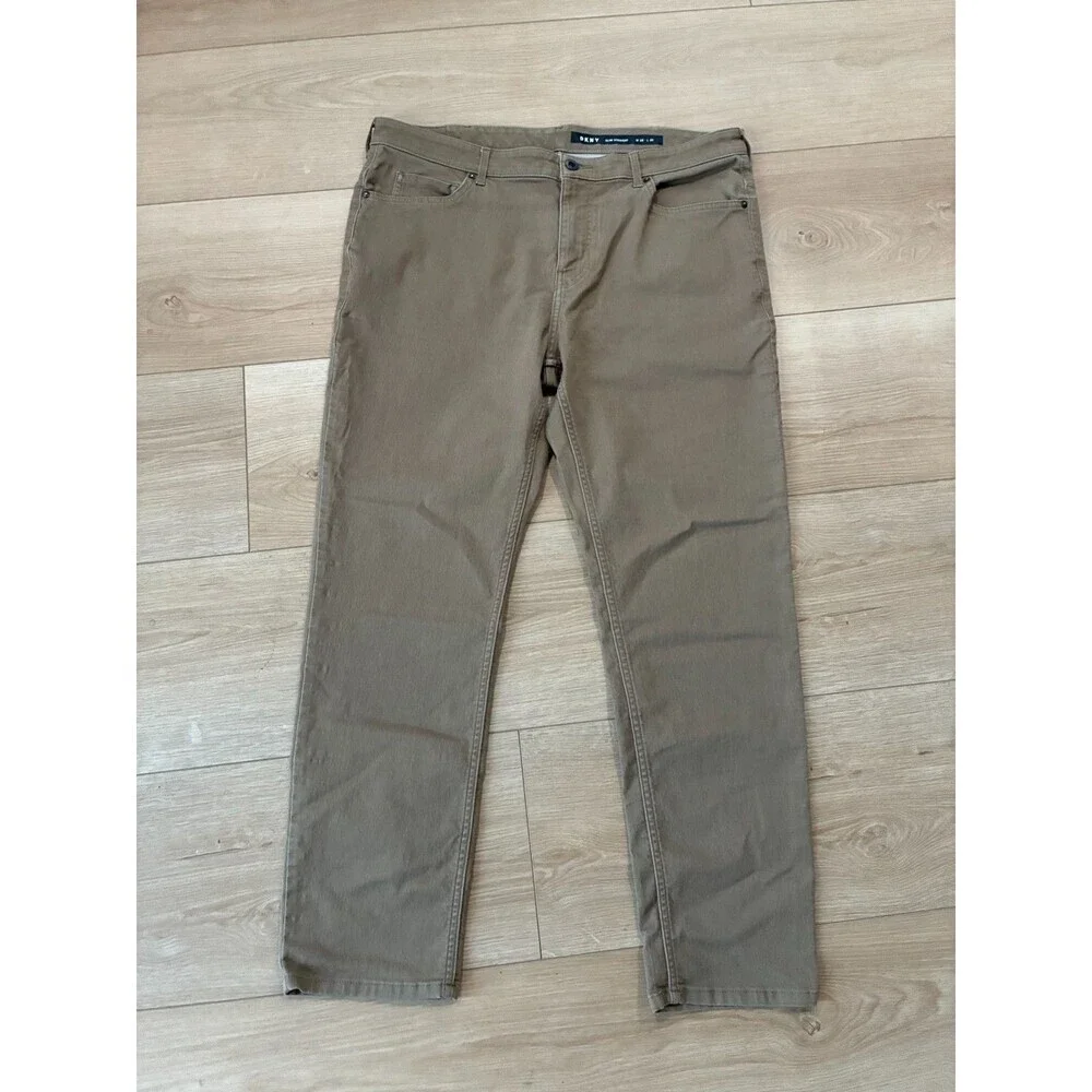 DKNY Men's Slim Straight Fit Chino Pants Khaki Tan W38 L30 Casual Dress
